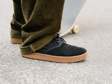 Load image into Gallery viewer, AREth Footwear Bulit - Black Gum