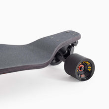 Load image into Gallery viewer, Landyachtz Evo 40" – Bear Complete