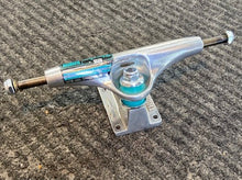 Load image into Gallery viewer, Thunder T-II Polished Trucks