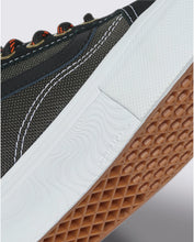 Load image into Gallery viewer, Vans x Spitfire Wheels Skate Old Skool Shoe