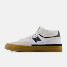 Load image into Gallery viewer, New Balance Numeric Franky Villani 417 White/Navy Blue