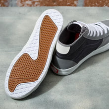 Load image into Gallery viewer, Vans Skate The Lizzie Synthetic Frost Gray/Asphalt