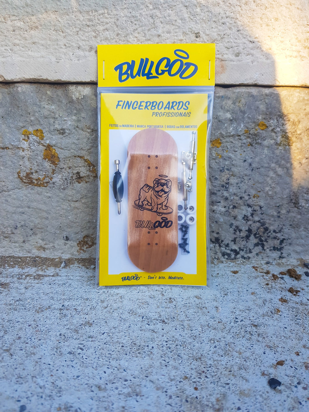 BullGod Dog Pro Fingerboard 32mm Complete