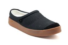 Load image into Gallery viewer, AREth Footwear Sol - Black and Gum
