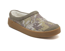 Load image into Gallery viewer, AREth Footwear Sol Forest Print
