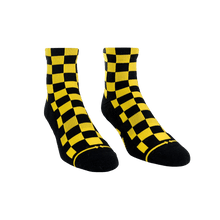 Load image into Gallery viewer, Merge4 - Checker Black/Yellow Quarter Crew Socks
