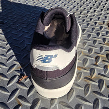 Load image into Gallery viewer, New Balance Numeric 272 Black/Blue
