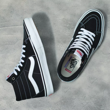 Load image into Gallery viewer, Vans Skate Sk8-Hi Black/White
