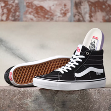 Load image into Gallery viewer, Vans Skate Sk8-Hi Black/White
