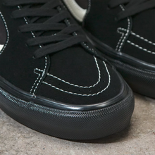 Load image into Gallery viewer, Vans Skate Sk8-Low Black/Marshmallow

